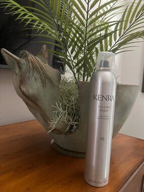 Kenra Volume Spray 25 Super Hold Finishing Spray 10.0oz.